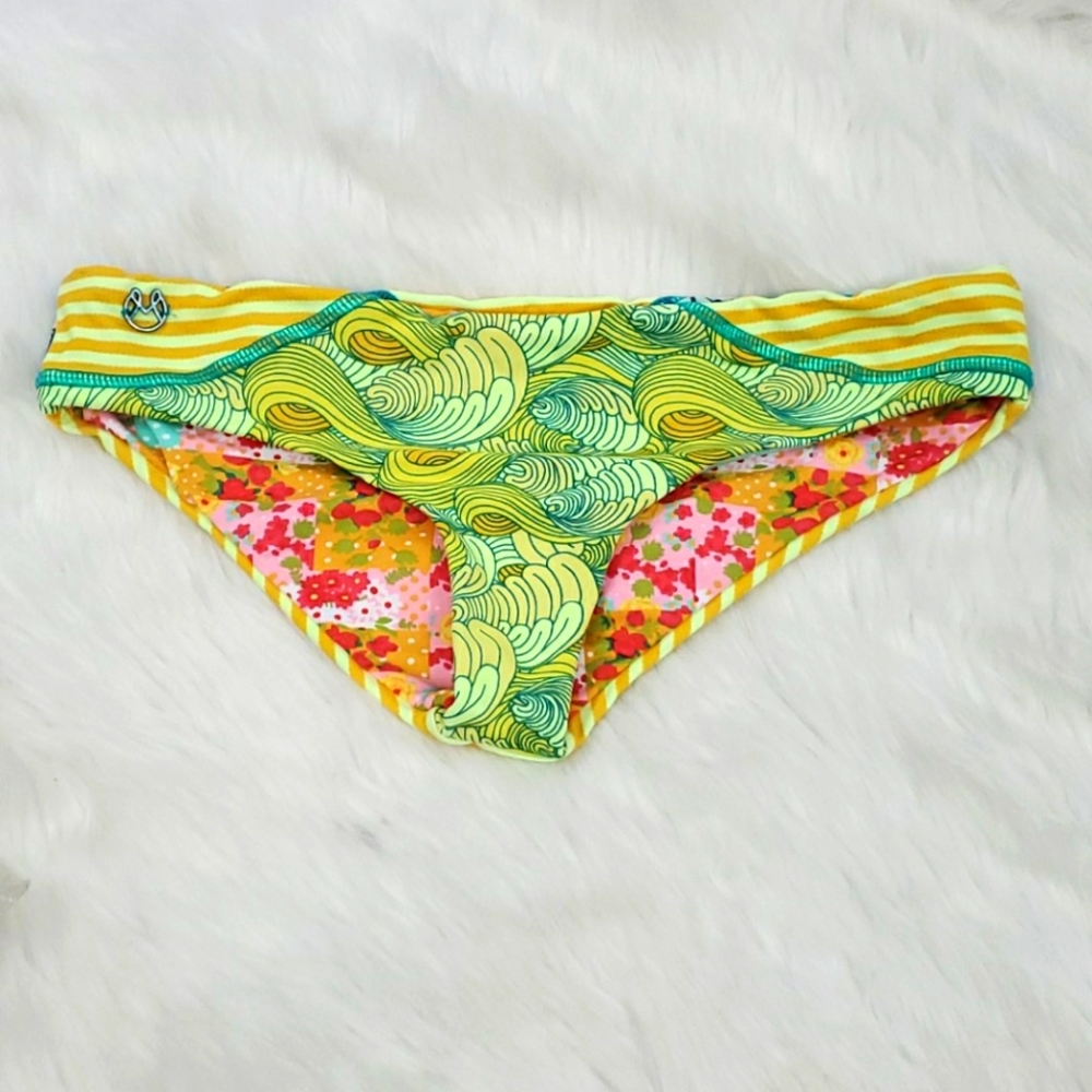 Maaji Reversible reversible swim bikini button women size S